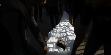 En 24h à Gaza: La défense civile annonce 42 morts dans des frappes israéliennes