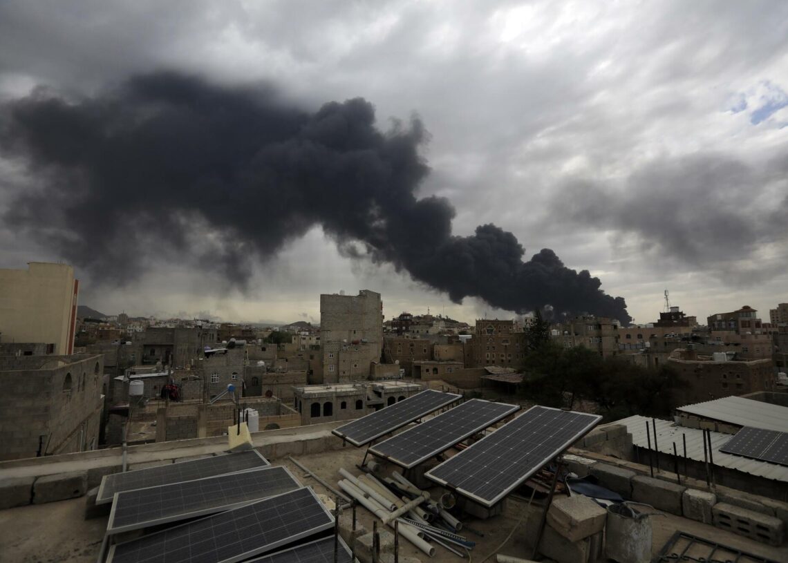 Yémen: L’aéroport de Sanaa « totalement détruit »