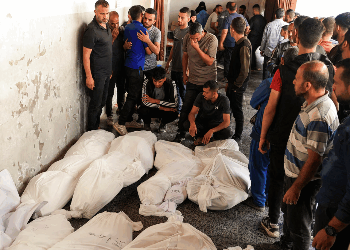 Au moins 79 morts en 24h: A Gaza, une frappe israélienne a tué neuf des dix enfants d’un couple de médecins, rapporte l’Associated Press