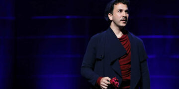 Ce soir à la Cité de la culture: le ténor Hassen Doss sous la baguette de Salma Messaoudi