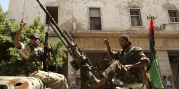 Affrontements à Tripoli: La Tunisie appelle ses ressortissants à la plus « grande vigilance »