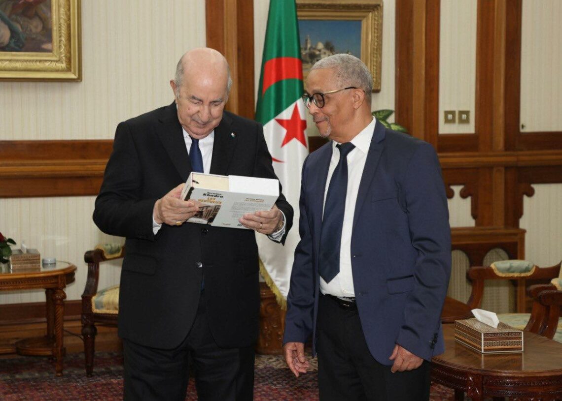 « Devoir d&rsquo;écrivain »: Yasmina Khadra demande au président algérien la libération de Boualem Sansal