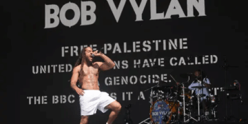 Les Etats-Unis révoquent les visas du groupe Bob Vylan pour des propos anti-israéliens tenus à Glastonbury