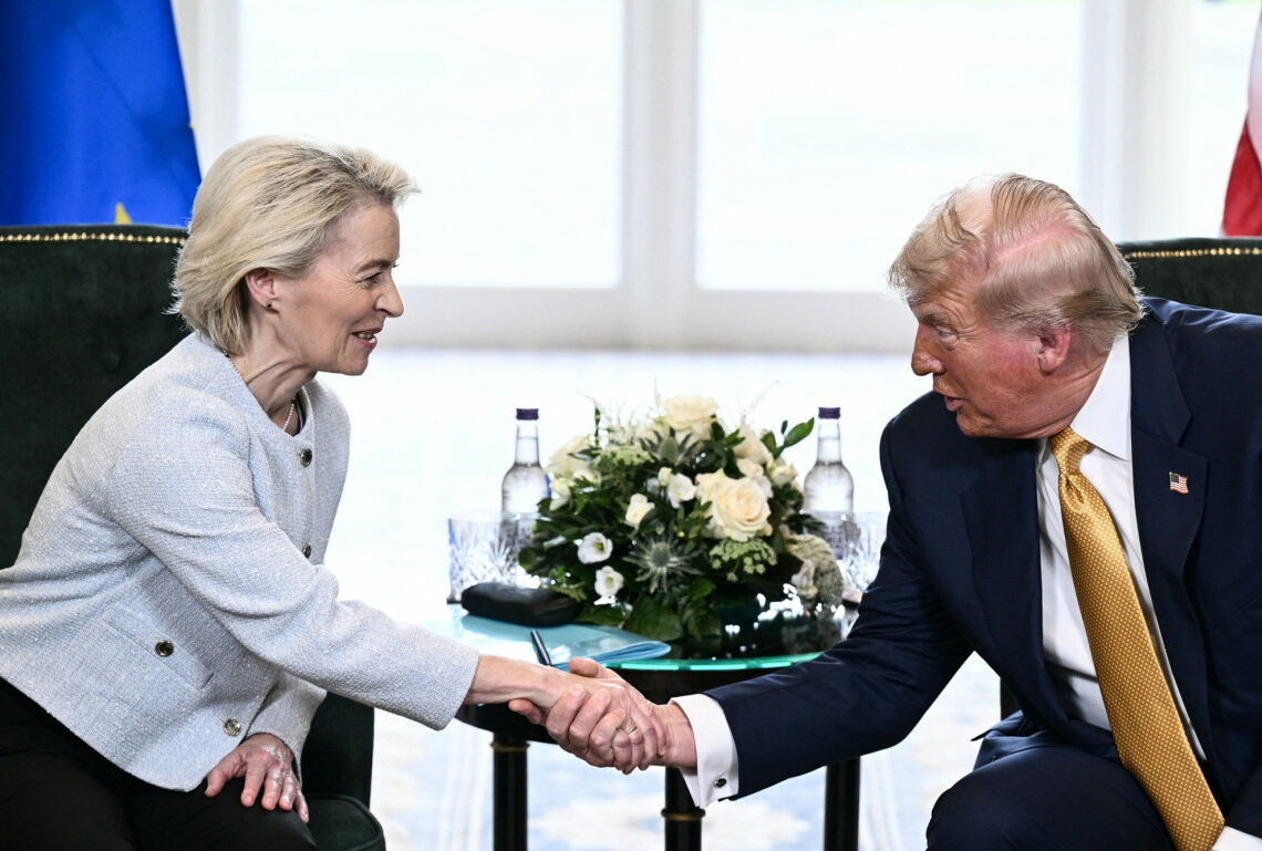 Droits de douane : les États-Unis et l’UE ont conclu un accord, annonce Trump