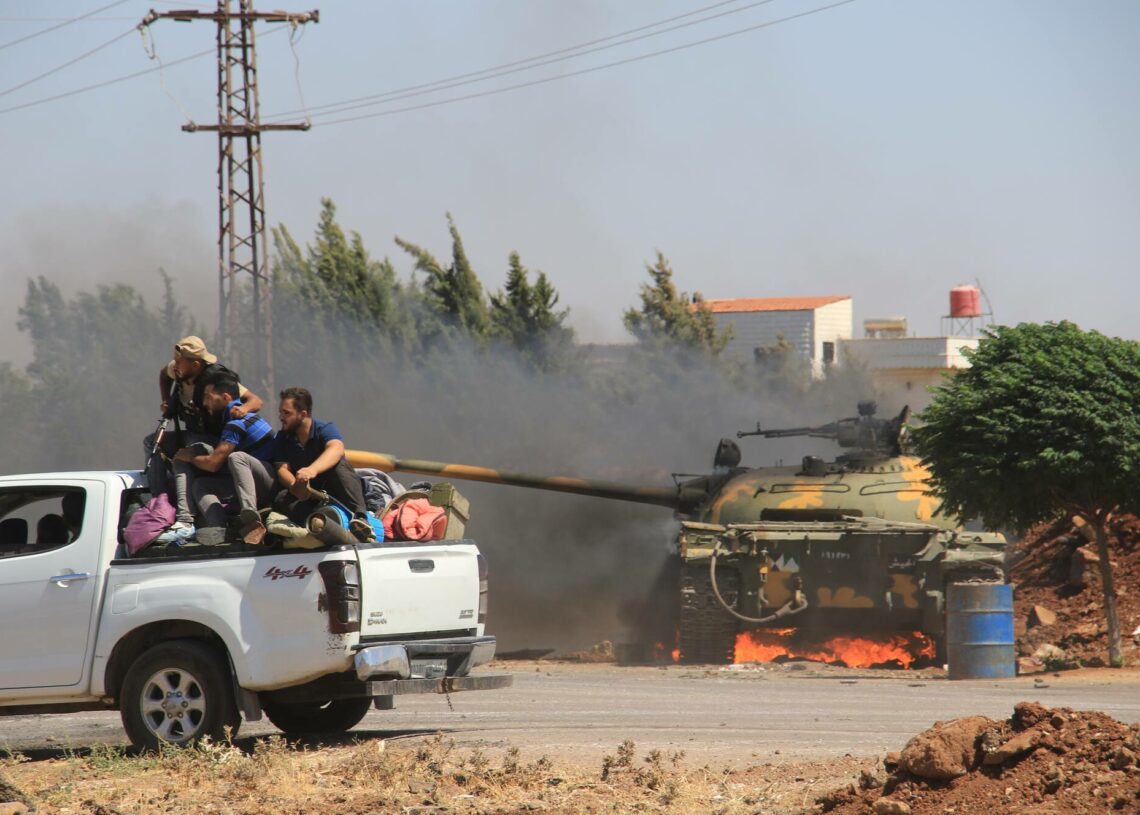 Syrie: Les affrontements entre Druzes et Bédouins font plus de 100 morts, Israël lance des frappes