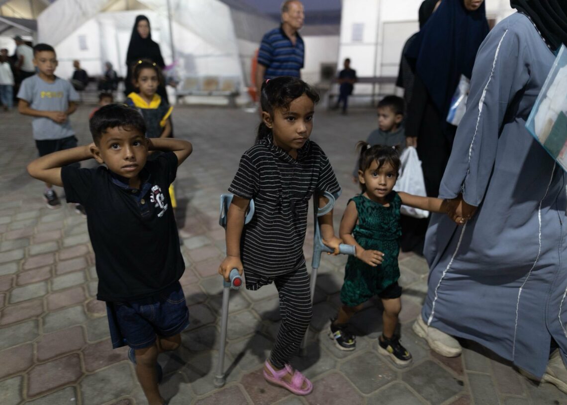 L&rsquo;OMS demande à davantage de pays d&rsquo;accueillir des patients de Gaza