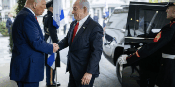 Négociations pour une trêve à Gaza : le Hamas prêt à libérer dix otages, Netanyahu optimiste sur un accord