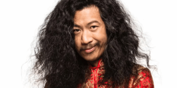 Il a chuté d&rsquo;un immeuble: L’humoriste Bun Hay Mean, alias « Chinois marrant », retrouvé mort ce matin à Paris