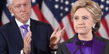 Affaire Epstein: Bill et Hillary Clinton assignés à comparaître par une commission du Congrès américain