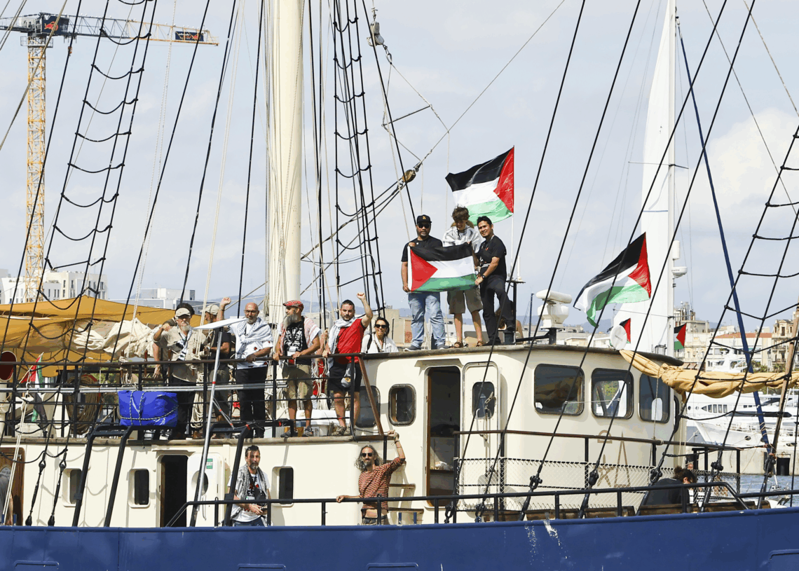 La Global Sumud Flotilla quitte Barcelone pour rejoindre Gaza et rompre le blocus d’Israël