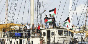La Global Sumud Flotilla quitte Barcelone pour rejoindre Gaza et rompre le blocus d’Israël