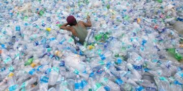 Les deux tiers du plastique mondial produit par seulement sept pays