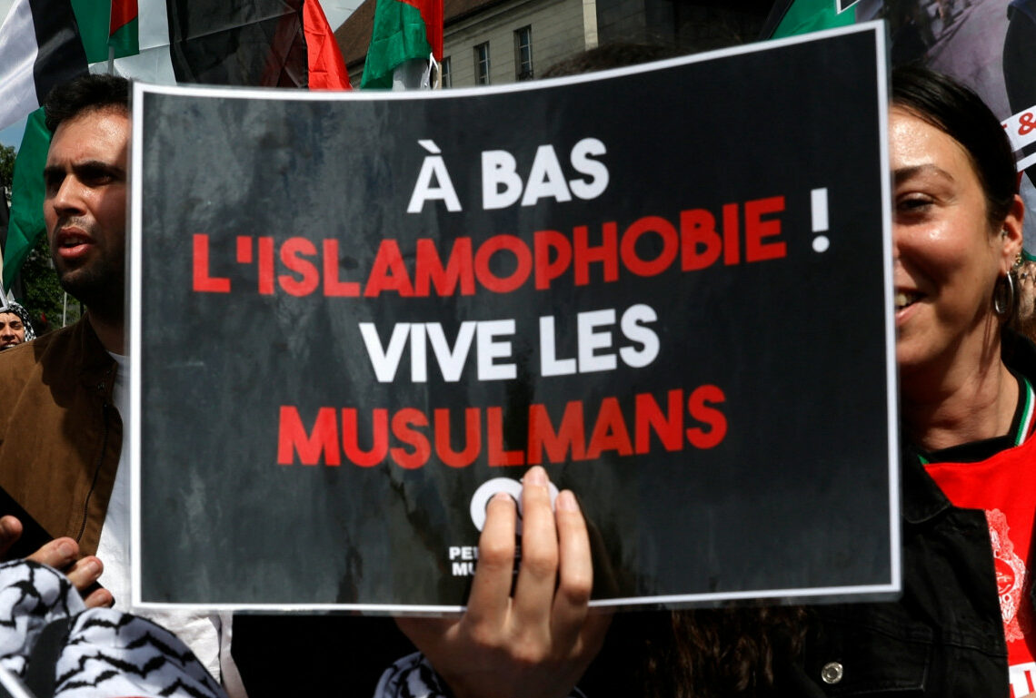 « Musulmanophobie »: La haine anti-musulmane en hausse en France, selon l’IFOP
