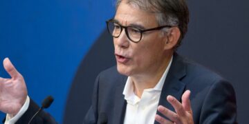 France: Le chef du parti socialiste appelle à afficher le drapeau palestinien sur les mairies le 22 septembre