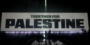 « Tous pour la Palestine »: 1,5 million de livres sterling récoltés pour Gaza lors d&rsquo;un concert caritatif donné à Londres
