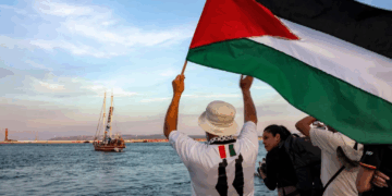 L’Italie envoie une frégate militaire « pour d’éventuelles opérations de sauvetage » auprès de la Global Sumud flottilla pour Gaza