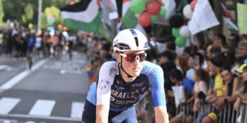 Après les manifestations durant la Vuelta en Espagne: l’équipe de cyclisme israélienne exclue du Giro dell’Emilia en Italie
