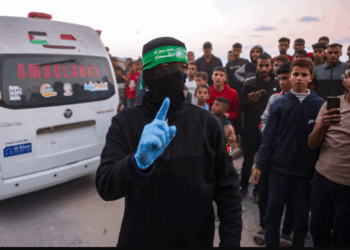 Cinq Palestiniens tués dans une frappe israélienne: Israël affirme que le Hamas a attaqué ses troupes, l’organisation dément