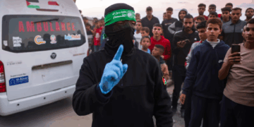 Cinq Palestiniens tués dans une frappe israélienne: Israël affirme que le Hamas a attaqué ses troupes, l’organisation dément