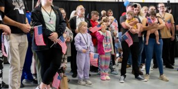 Reduction drastique: Les Etats-Unis ferment leurs portes aux réfugiés… sauf aux blancs d’Afrique du Sud