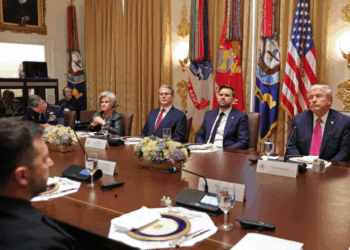 Guerre en Ukraine: Ce qu&rsquo;il faut retenir de la rencontre entre Donald Trump et Volodymyr Zelensky