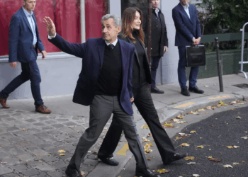 Sarkozy : un « innocent » en prison