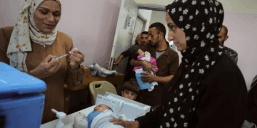 Début d’une vaste campagne de vaccination pour 44 000 enfants palestiniens à Gaza