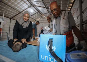 Israël bloque un million de seringues nécessaires à la vaccination des enfants de Gaza, dénonce l’Unicef