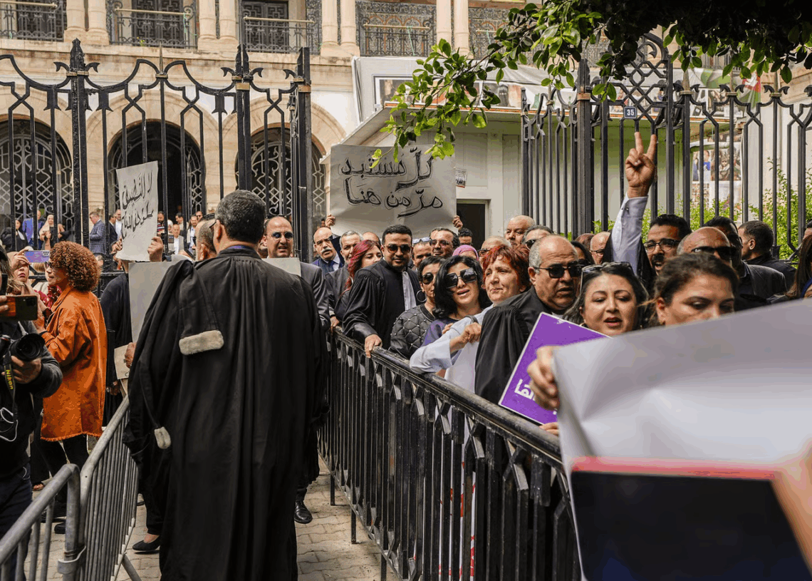 Prisonniers en grève de la faim: Enquête contre trois avocats accusés de diffuser de “fausses informations”