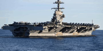 Tensions avec le Venezuela: Un porte-avions américain arrive en mer des Caraïbes