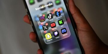 Une première mondiale: En Australie, les moins de 16 ans sont désormais exclus des réseaux sociaux