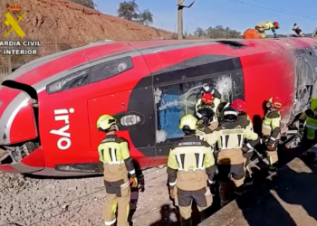 Une collision de train « étrange » fait 39 morts en Espagne: le Premier ministre décrète trois jours de deuil national