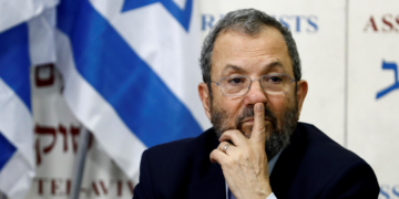 Israël: L&rsquo;ancien Premier ministre, Ehud Barak dans le tourbillon Epstein