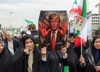 Donald Trump lance un ultimatum de «dix jours» à l’Iran
