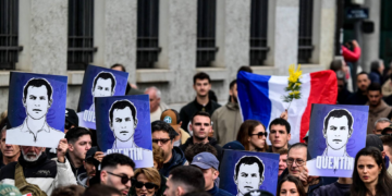 France: Des saluts nazis lors de la marche en hommage au militant d&rsquo;extrême droite Quentin Deranque