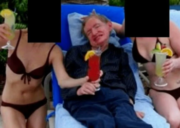 Stephen Hawking, célèbre physicien,  photographié sur l’île d’Epstein entouré de femmes dénudées