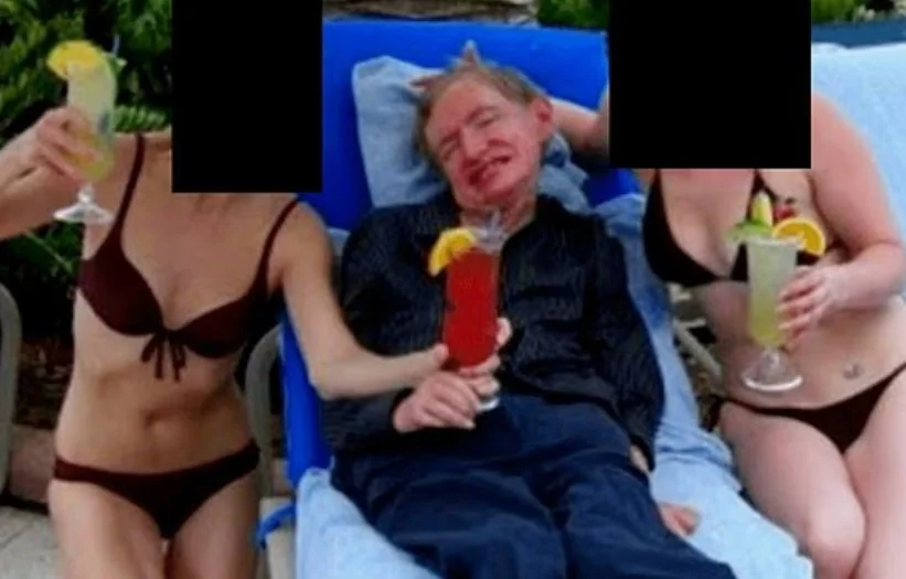 Stephen Hawking, célèbre physicien, photographié sur l’île d’Epstein entouré de femmes dénudées