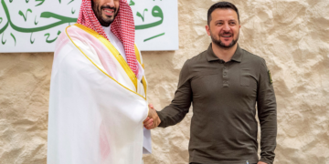 Frappes iraniennes sur les pays du Golfe:  Zelensky annonce que des experts en drones ukrainiens s&rsquo;y rendront  «la semaine prochaine»