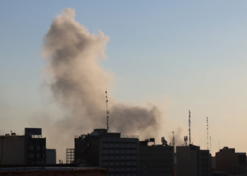 Iran: Les Etats-Unis et Israël frappent le lieu de l&rsquo;élection du futur Guide suprême