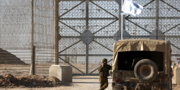 Iran-Liban: L&rsquo;armée israélienne agit «selon un plan inchangé», négociations ou pas