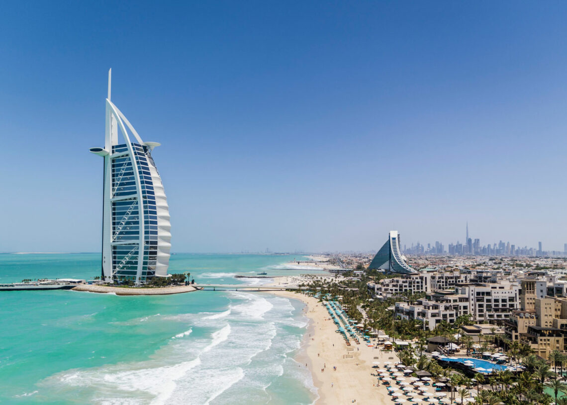 Le symbole de Dubaï: L&rsquo;hôtel de luxe Burj Al Arab ferme ses portes