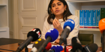 France: Rima Hassan dénonce un  «harcèlement judiciaire et politique»