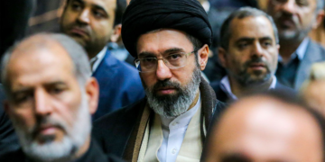 Mojtaba Khamenei promet de venger l&rsquo;assassinat de son père