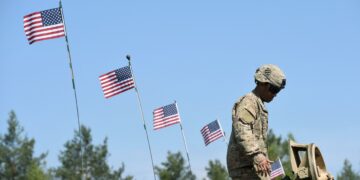 De nouvelles frappes? Les États-Unis appellent leurs citoyens à « envisager de quitter » le Moyen-Orient