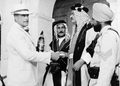 Quand Oliver Reed s’est mis à dos les autorités irakiennes à cause de son alcoolisme…