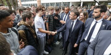 Après plusieurs semaines de mobilisation: Macron cède face aux lycéens