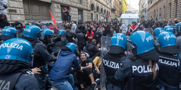 Etudiants, retraités, salariés: Marée humaine en Italie contre la vie chère